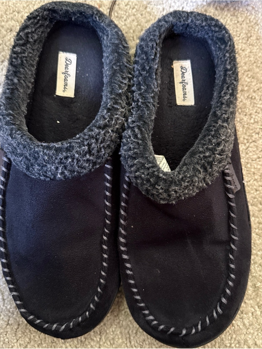 dearfoams Men's Black Slip-On Sherpa-Lined Moccasin Slippers